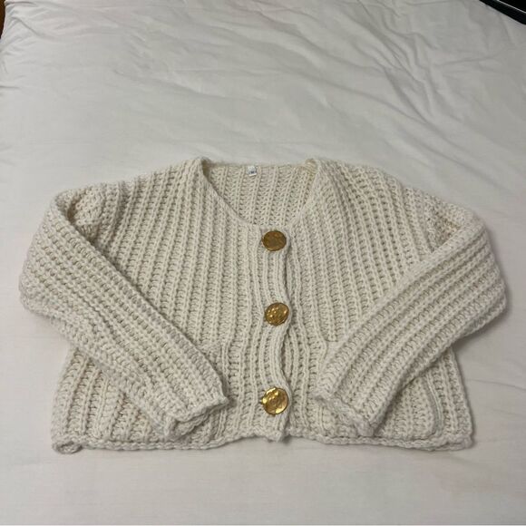 Sweaters - Chunky knit sweater